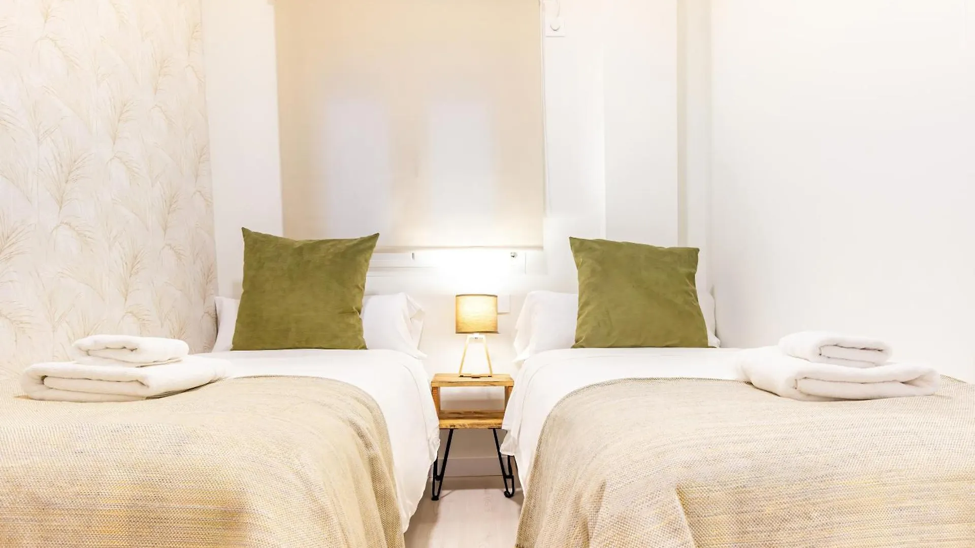 Alohamundi Gavidia II Apartment Seville