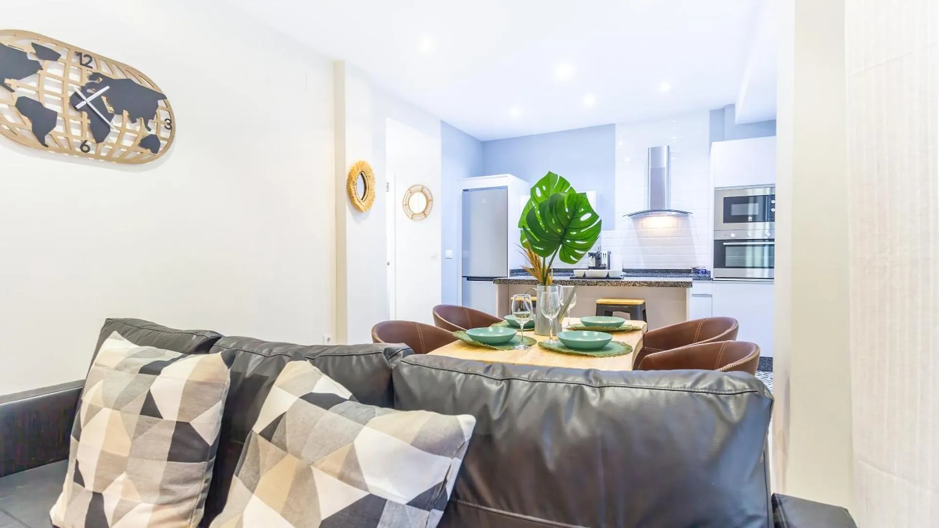 Alohamundi Gavidia II Apartment Seville